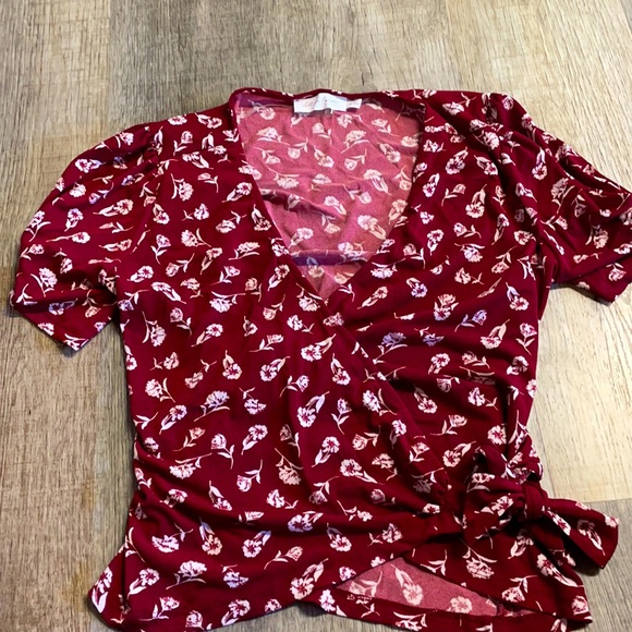 Floral Top - Picture 1 of 2